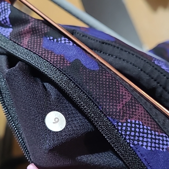 Lululemon camo leggings - Picture 7 of 7